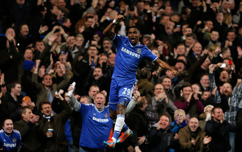 Eto'o takes his chances in Chelsea's win over Man. U
