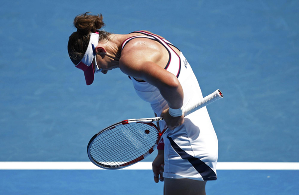 Aussie Stosur crumbles in Melbourne first round